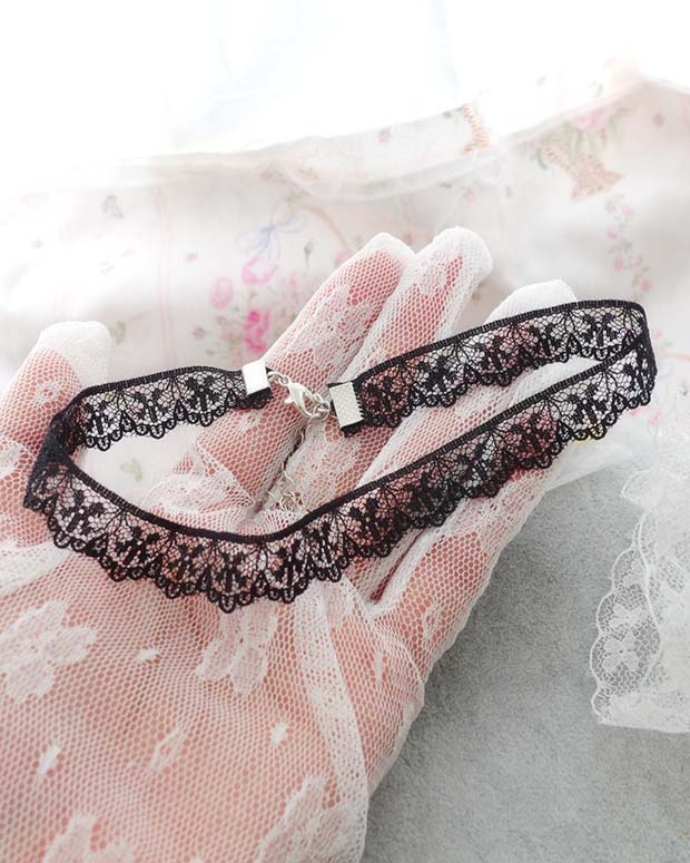 Elegance Black Lace Choker – Sheer Skinny Lace Necklace, Rococo Romantic Jewellery, Gothic Coquette Choker, Pretty Handmade Accessory