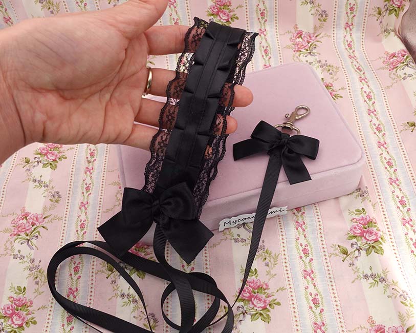 Black Lace Kitten Play Leash for Adults, Cute Bow Pet Play, Ruffled Submissive DDLG Collar Leash, Gothic Lolita Role Play Accessory - Image 4