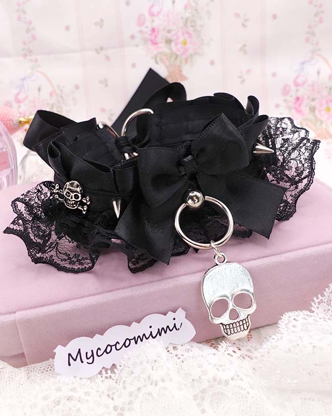 skull goth choker