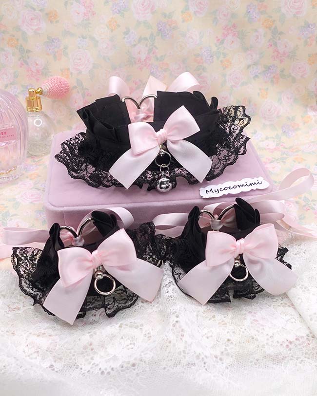 Black Kitten Pet Play Gear Collar and Cuffs Set, Lace Gothic Choker Necklace Bracelet with Pink Bow Bell, Goth Jewelry Dark Anime Cosplay