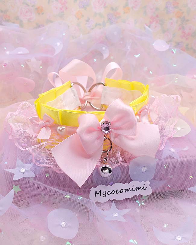Yellow Kitten Play Collar Pink Lace, Pastel Kawaii Choker with Bell, Kemonomimi Cosplay Necklace, Rhinestone Bow Pearl Bell Jewelry Gift